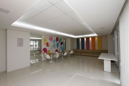 Apartamento à venda com 120m², 4 quartos e 2 vagasSalão infantil