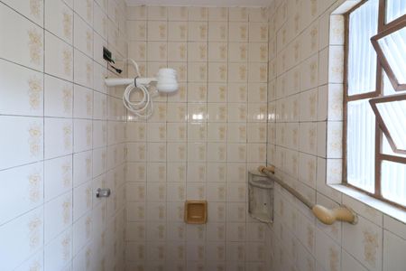 Casa para alugar com 60m², 1 quarto e sem vagaBanheiro