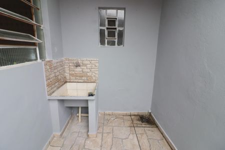 Casa para alugar com 60m², 1 quarto e sem vagaÁrea de Serviço