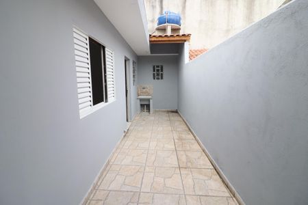 Casa para alugar com 60m², 1 quarto e sem vagaÁrea de Serviço