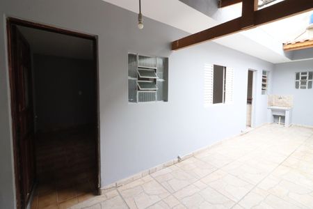 Casa para alugar com 60m², 1 quarto e sem vagaÁrea de Serviço