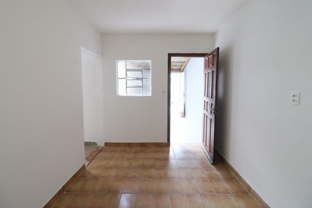 Casa para alugar com 60m², 1 quarto e sem vagaQuarto