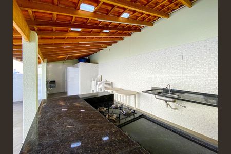 Casa de condomínio à venda com 120m², 3 quartos e 2 vagas Casa de condomínio à venda com 120m², 3 quartos e 2 vagasÁrea comum - Churrasqueira