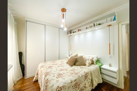 Casa de condomínio à venda com 120m², 3 quartos e 2 vagas Casa de condomínio à venda com 120m², 3 quartos e 2 vagasSuíte