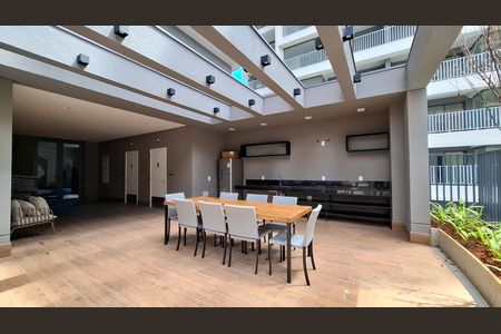 Apartamento para alugar com 26m², 1 quarto e sem vaga Apartamento para alugar com 26m², 1 quarto e sem vagaÁrea Comum - Bar Piscina