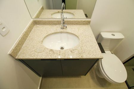 Apartamento para alugar com 26m², 1 quarto e sem vaga Apartamento para alugar com 26m², 1 quarto e sem vagaBanheiro da Suíte