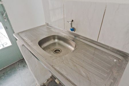 Casa para alugar com 40m², 1 quarto e sem vaga Casa para alugar com 40m², 1 quarto e sem vagaCozinha