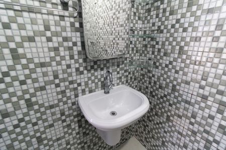 Casa para alugar com 70m², 3 quartos e sem vaga Casa para alugar com 70m², 3 quartos e sem vagaBanheiro