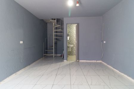 Casa para alugar com 70m², 3 quartos e sem vaga Casa para alugar com 70m², 3 quartos e sem vagaSala