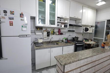 Apartamento para alugar com 69m², 2 quartos e 2 vagas Apartamento para alugar com 69m², 2 quartos e 2 vagasCozinha