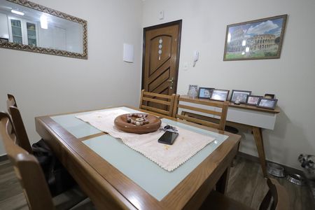 Apartamento para alugar com 69m², 2 quartos e 2 vagas Apartamento para alugar com 69m², 2 quartos e 2 vagasSala de Jantar
