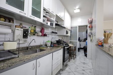 Apartamento para alugar com 69m², 2 quartos e 2 vagas Apartamento para alugar com 69m², 2 quartos e 2 vagasCozinha