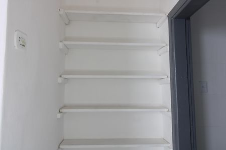 Casa à venda com 159m², 4 quartos e 2 vagasDispensa casa 1