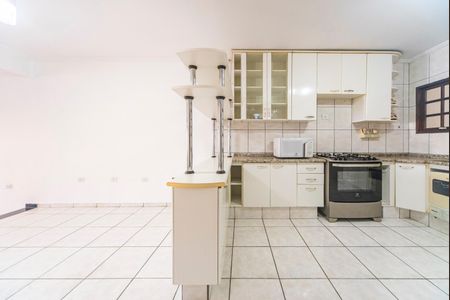 Casa para alugar com 265m², 4 quartos e 3 vagas Casa para alugar com 265m², 4 quartos e 3 vagasCozinha