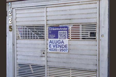 Casa para alugar com 265m², 4 quartos e 3 vagas Casa para alugar com 265m², 4 quartos e 3 vagasPlaca instalada na Fachada