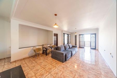 Casa para alugar com 4 quartos, 265m² em Parque das Nações, Santo André