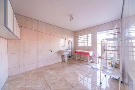 Casa para alugar com 265m², 4 quartos e 3 vagas Casa para alugar com 265m², 4 quartos e 3 vagasÁrea de Serviço casa 2