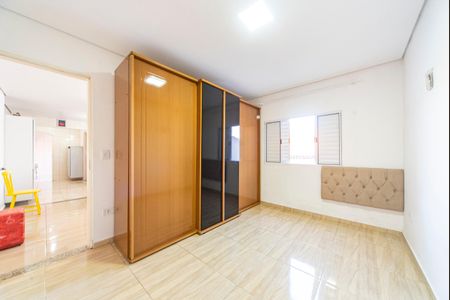 Casa para alugar com 265m², 4 quartos e 3 vagas Casa para alugar com 265m², 4 quartos e 3 vagasQuarto casa 2