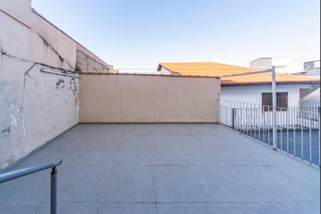 Casa para alugar com 265m², 4 quartos e 3 vagas Casa para alugar com 265m², 4 quartos e 3 vagasQuintal casa 2