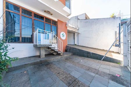 Casa para alugar com 265m², 4 quartos e 3 vagas Casa para alugar com 265m², 4 quartos e 3 vagasGaragem e Quintal Frente