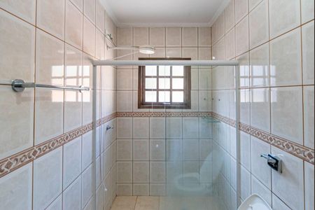 Casa para alugar com 265m², 4 quartos e 3 vagas Casa para alugar com 265m², 4 quartos e 3 vagasBanheiro