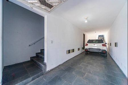 Garagem de casa para alugar com 4 quartos, 265m² em Parque das Nações, Santo André