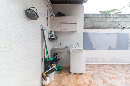 Casa para alugar com 72m², 2 quartos e 2 vagas Casa para alugar com 72m², 2 quartos e 2 vagasÁrea de Serviço