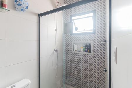 Casa para alugar com 72m², 2 quartos e 2 vagas Casa para alugar com 72m², 2 quartos e 2 vagasBanheiro da Suíte