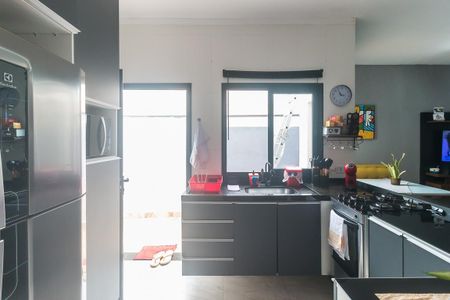 Casa para alugar com 72m², 2 quartos e 2 vagas Casa para alugar com 72m², 2 quartos e 2 vagasCozinha