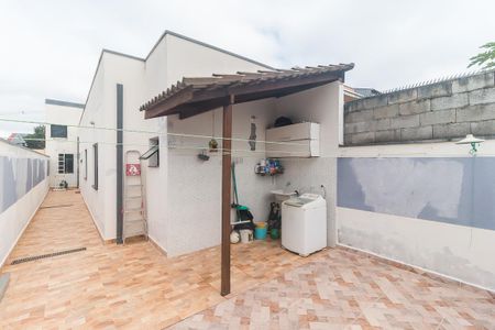 Casa para alugar com 72m², 2 quartos e 2 vagas Casa para alugar com 72m², 2 quartos e 2 vagasÁrea de Serviço