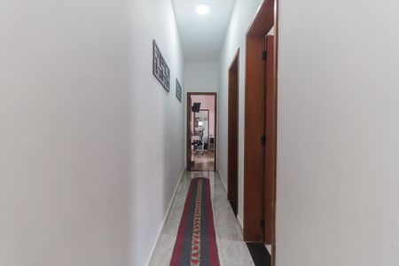 Casa para alugar com 72m², 2 quartos e 2 vagas Casa para alugar com 72m², 2 quartos e 2 vagasCorredor