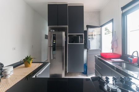 Casa para alugar com 72m², 2 quartos e 2 vagas Casa para alugar com 72m², 2 quartos e 2 vagasCozinha