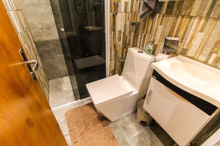 Apartamento à venda com 54m², 2 quartos e 1 vaga Apartamento à venda com 54m², 2 quartos e 1 vagaBanheiro