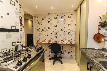 Apartamento à venda com 54m², 2 quartos e 1 vaga Apartamento à venda com 54m², 2 quartos e 1 vagaCozinha e Área de Serviço