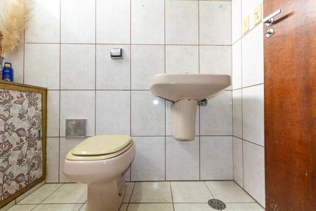 Casa para alugar com 270m², 3 quartos e 2 vagas Casa para alugar com 270m², 3 quartos e 2 vagasBanheiro 1