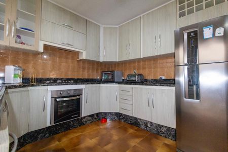 Casa para alugar com 270m², 3 quartos e 2 vagas Casa para alugar com 270m², 3 quartos e 2 vagasCozinha