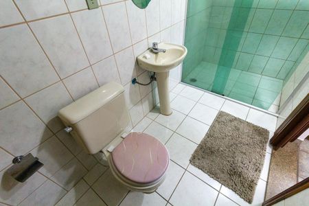Casa para alugar com 270m², 3 quartos e 2 vagas Casa para alugar com 270m², 3 quartos e 2 vagasBanheiro 3