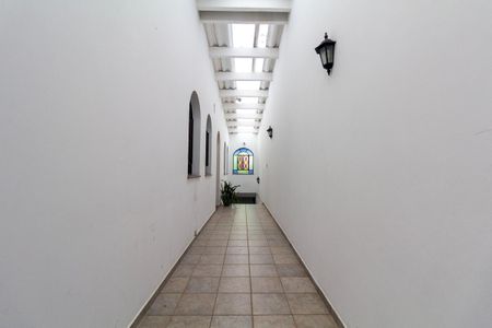 Casa para alugar com 270m², 3 quartos e 2 vagas Casa para alugar com 270m², 3 quartos e 2 vagasCorredor