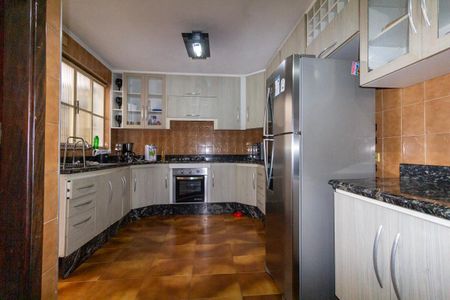 Casa para alugar com 270m², 3 quartos e 2 vagas Casa para alugar com 270m², 3 quartos e 2 vagasCozinha