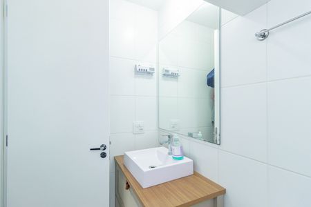 Apartamento para alugar com 45m², 2 quartos e 1 vaga Apartamento para alugar com 45m², 2 quartos e 1 vagaBanheiro
