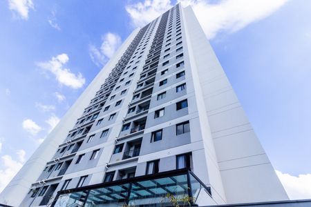 Apartamento para alugar com 45m², 2 quartos e 1 vaga Apartamento para alugar com 45m², 2 quartos e 1 vagaFachada