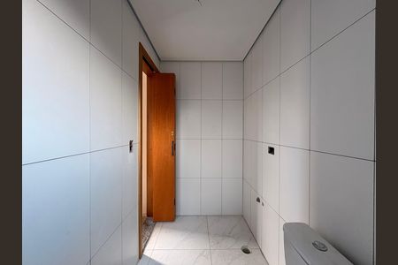 Apartamento à venda com 105m², 2 quartos e 2 vagasBanheiro da Suíte 