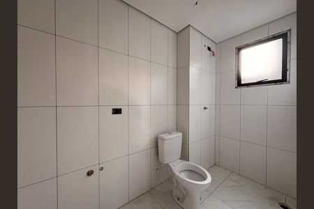 Apartamento à venda com 105m², 2 quartos e 2 vagasBanheiro da Suíte 