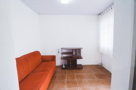 Sala de casa para alugar com 1 quarto, 70m² em Vila Carbone, São Paulo