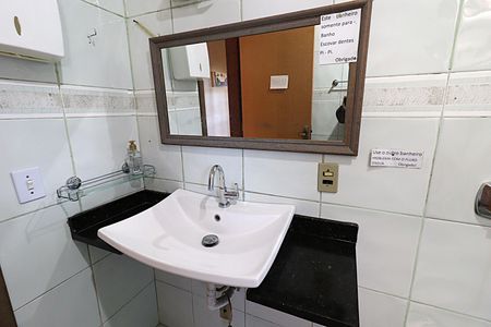 Casa à venda com 300m², 7 quartos e 4 vagasBanheiro social