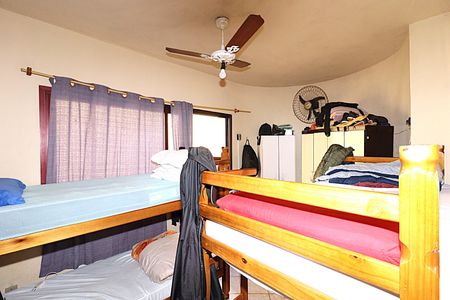 Casa à venda com 300m², 7 quartos e 4 vagasQuarto 2
