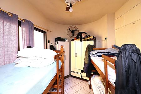 Casa à venda com 300m², 7 quartos e 4 vagasQuarto 2