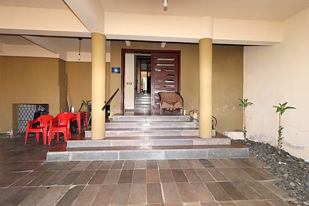 Casa à venda com 300m², 7 quartos e 4 vagasEntrada do prédio