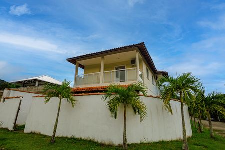 Casa de condomínio para alugar com 150m², 3 quartos e 2 vagas Casa de condomínio para alugar com 150m², 3 quartos e 2 vagasFachada