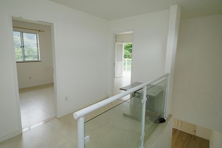 Casa de condomínio para alugar com 150m², 3 quartos e 2 vagas Casa de condomínio para alugar com 150m², 3 quartos e 2 vagasHall